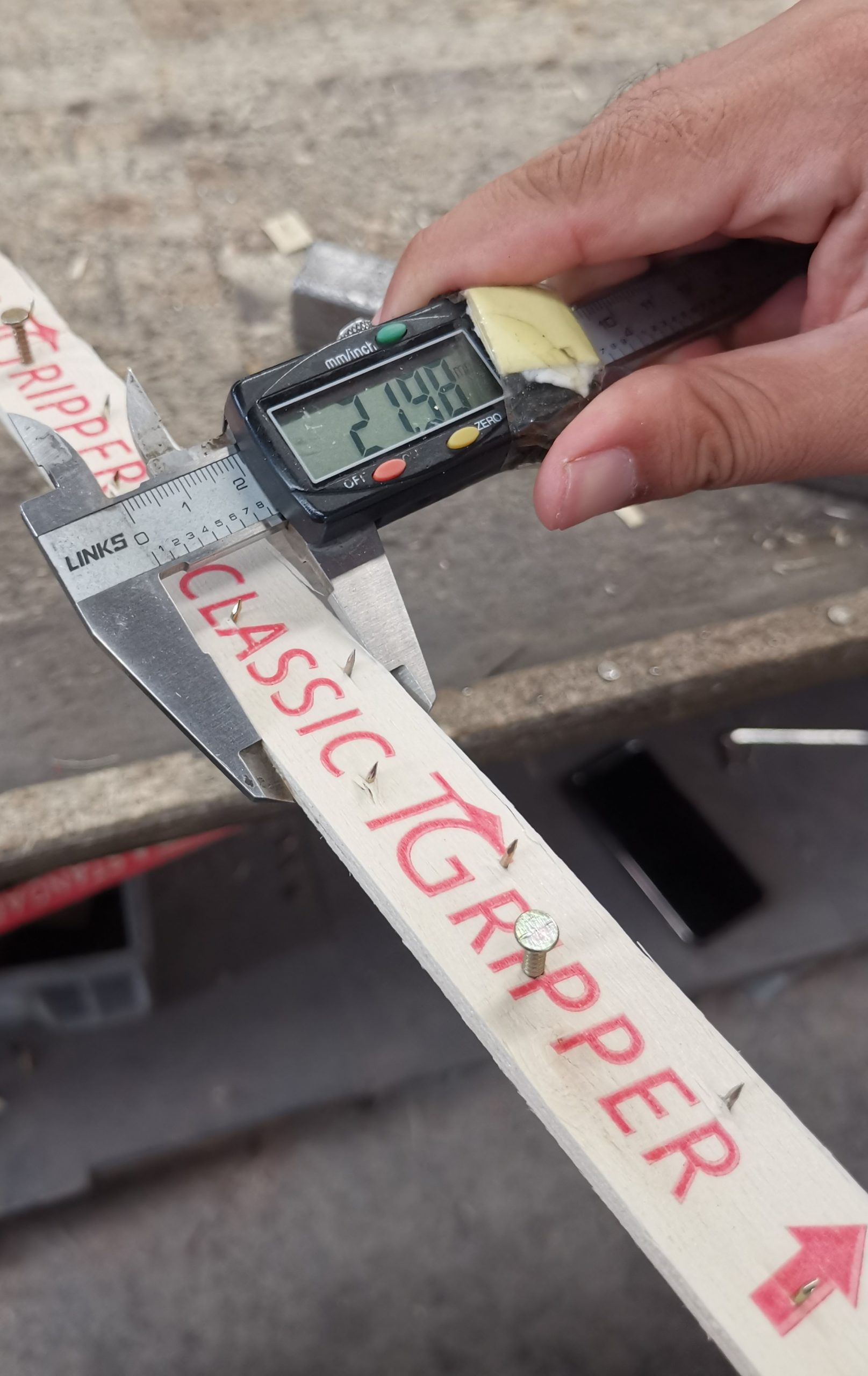 True Grip Classic Dual Purpose Gripper - Trade Boxes TGC30 - Image 2